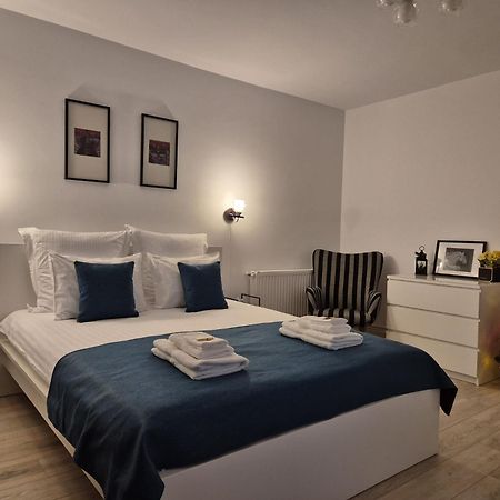 Zara Studio Brašov Exteriér fotografie